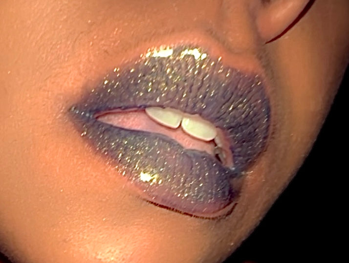 Lipgloss in Shade Blue Nile